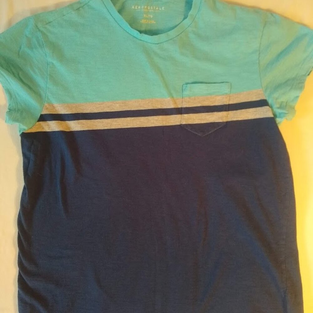 NWOT Aeropostale XL turquoise/gray/navy colorblock design tee